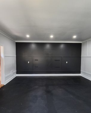 freshly painted exterior of a Houston home