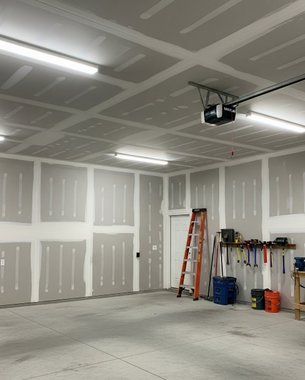 professional painter on a Houston project
