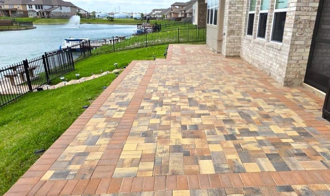 backyard paver patio